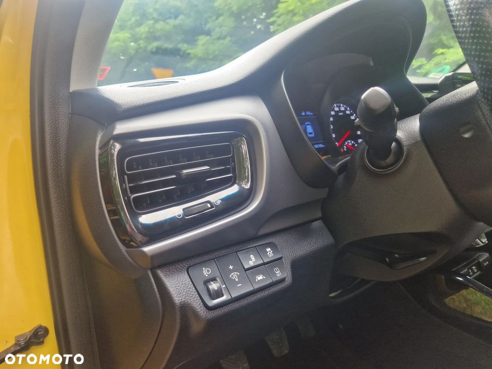 Kia Stonic 1.6 CRDi Platinum Edition - 27