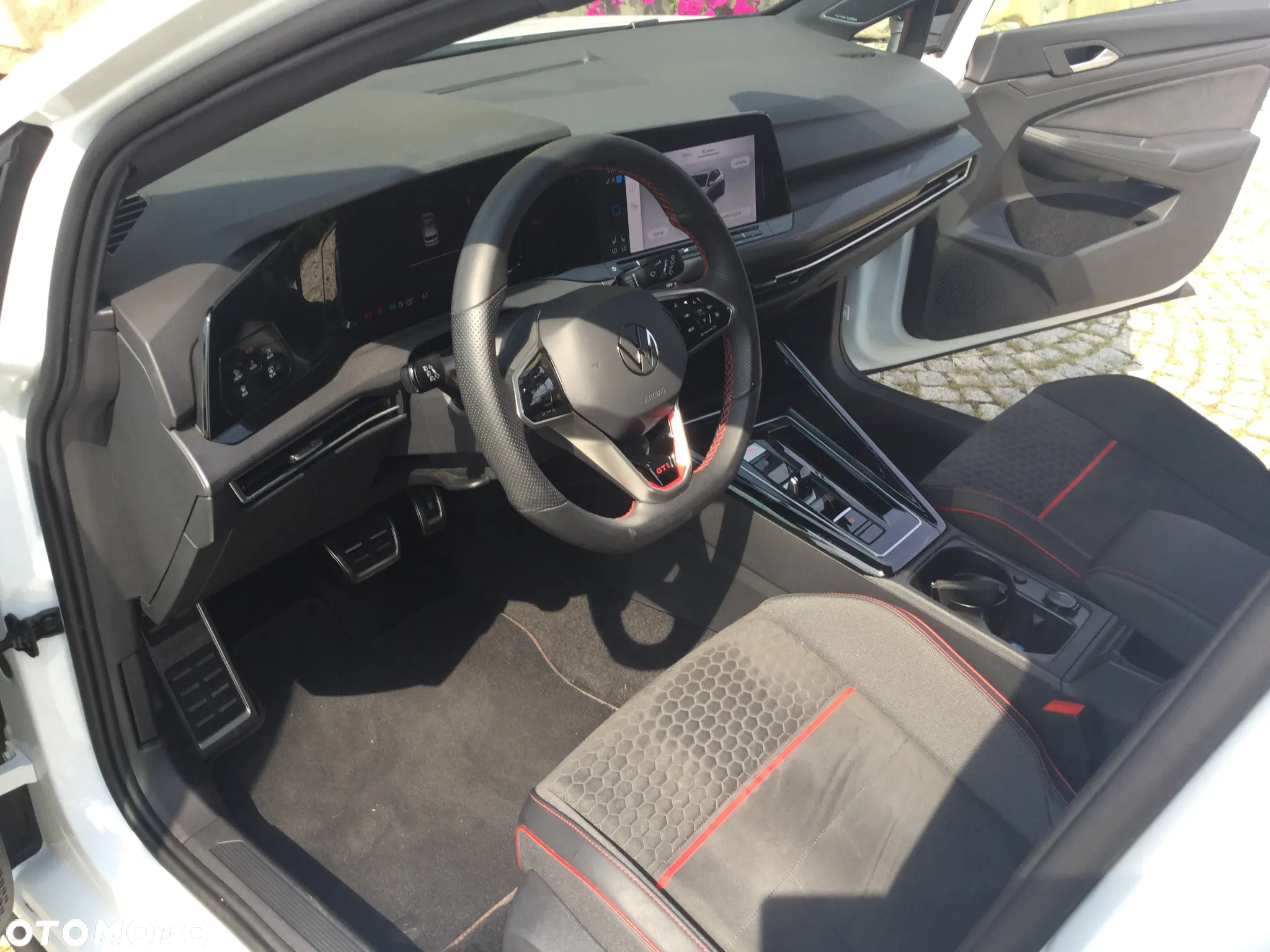 Volkswagen Golf VIII 2.0 TSI GTI Clubsport DSG - 38