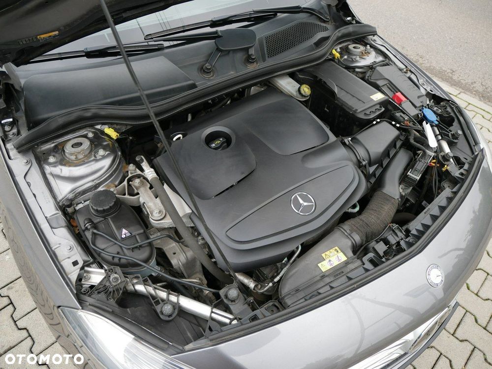 Mercedes-Benz Klasa A 180 (BlueEFFICIENCY) - 29