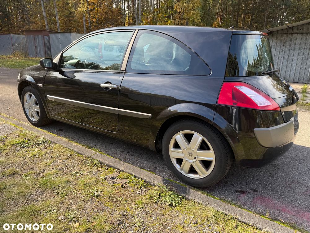 Renault Megane II 1.6 16V Confort Authentique - 4