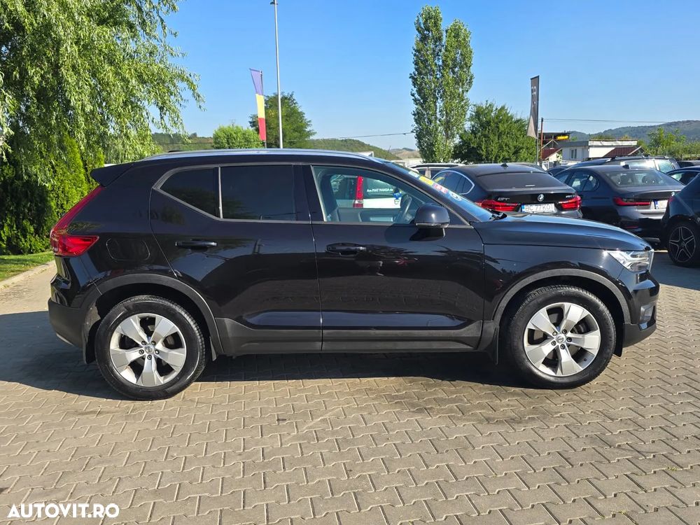 Volvo XC 40 D3 AWD Momentum Pro - 5