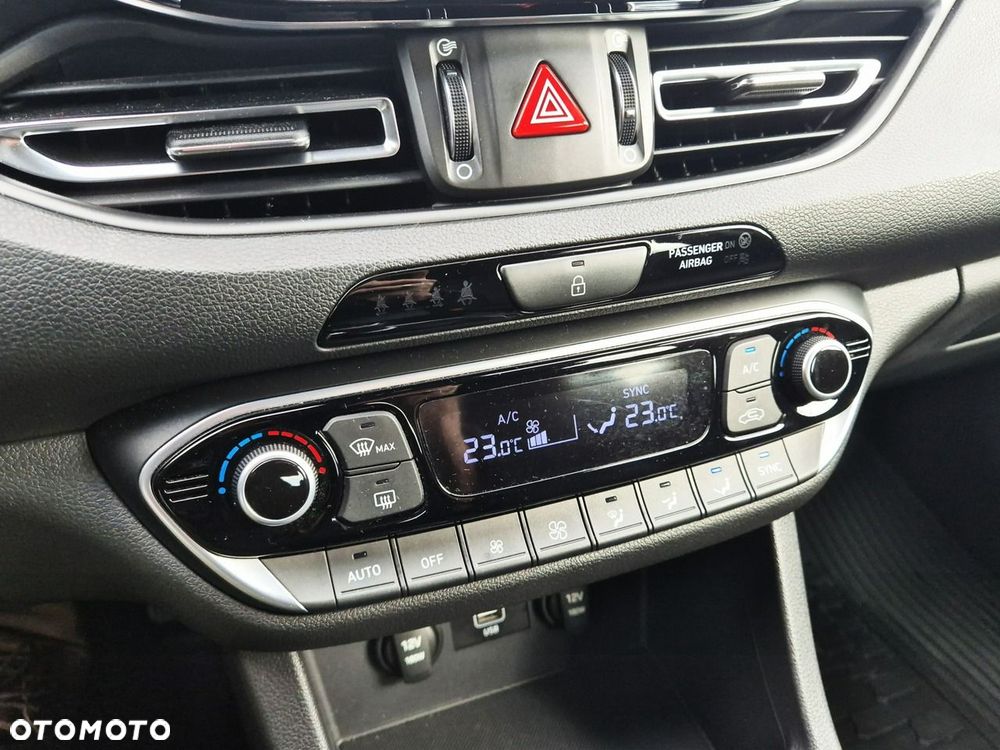 Hyundai i30 1.0 T-GDI Smart - 29