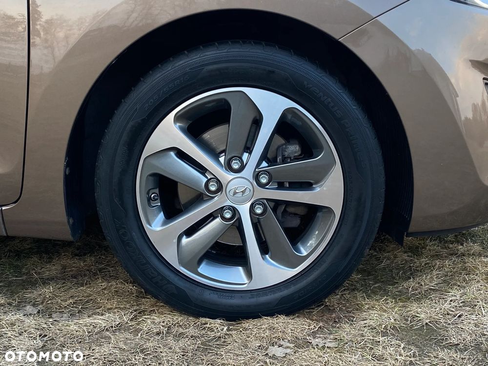 Hyundai i30 1.6 CRDI Trend - 25