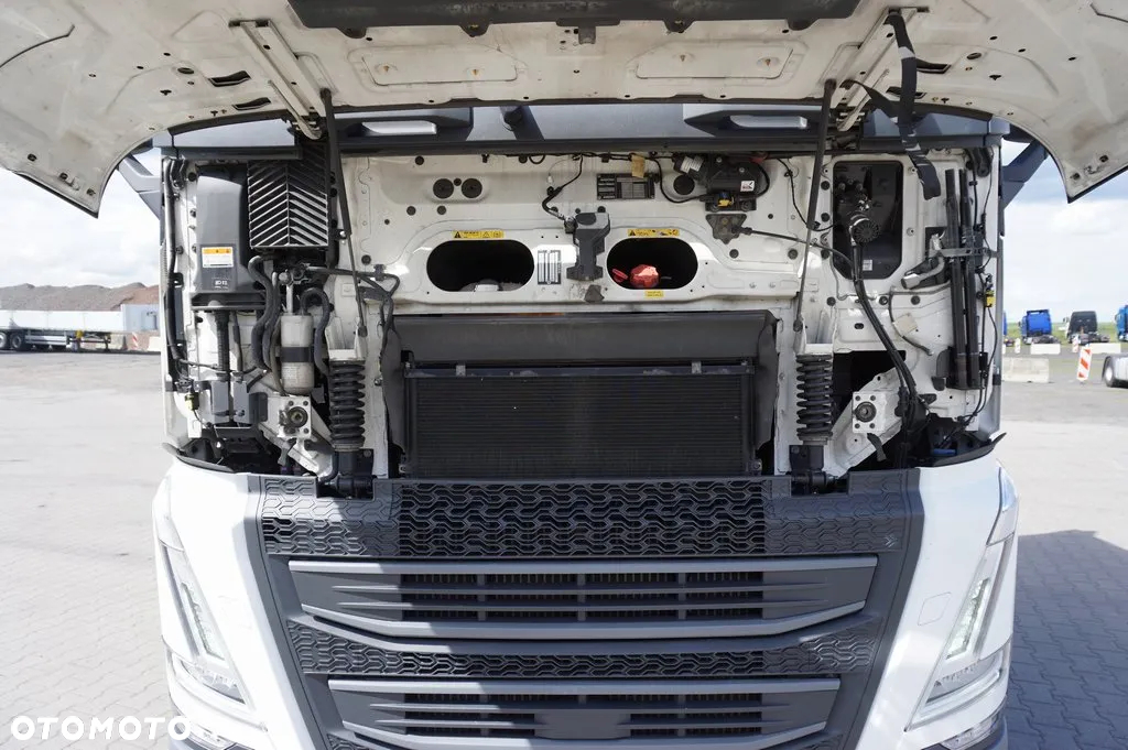 Volvo FH 460 GLOBETROTTER XL - 8