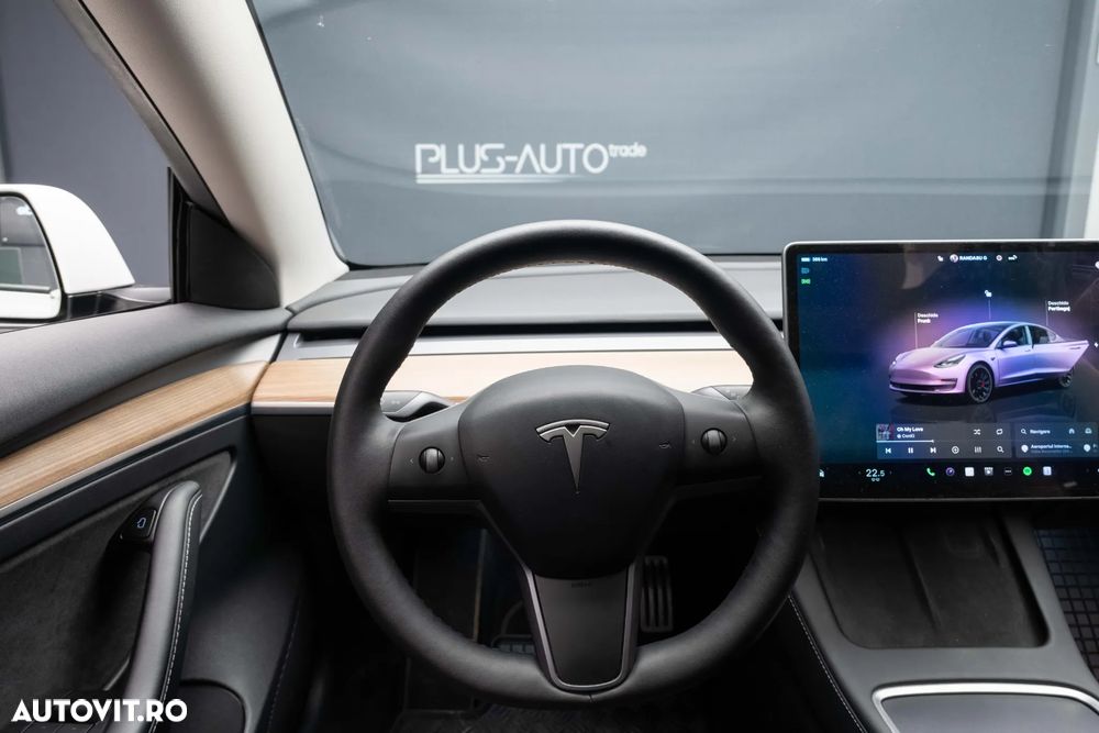 Tesla Model 3 Performance - 21