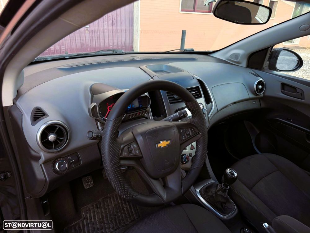 Chevrolet Aveo 1.3 VCDi LTZ - 9