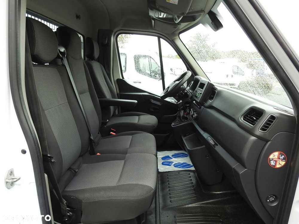 Renault MASTER SKRZYNIA TEMPOMAT KLIMATYZACJA LEDY BLIŹNIACZE KOŁA  130KM - 29