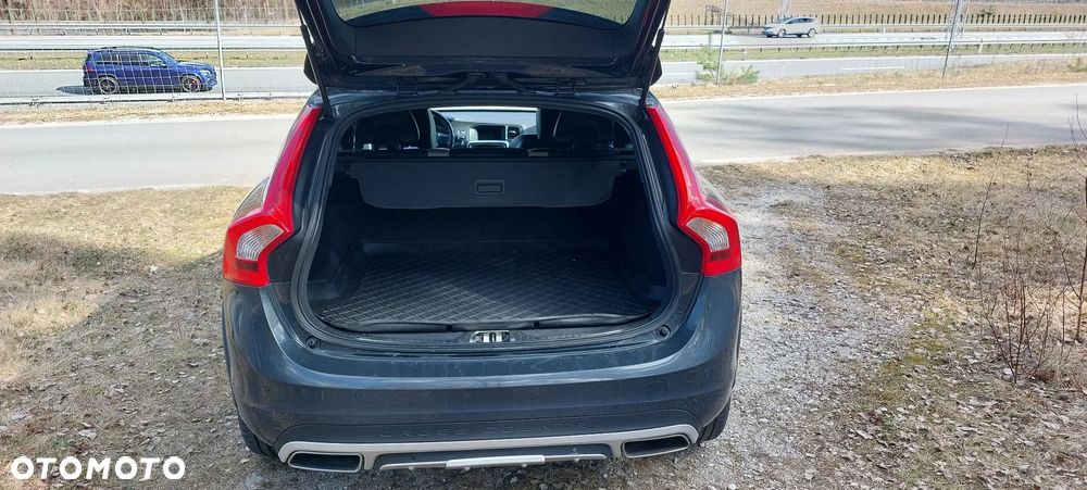 Volvo V60 Cross Country D4 Drive-E Summum - 8