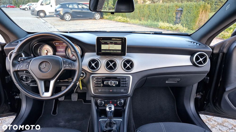 Mercedes-Benz CLA 200 CDI - 32