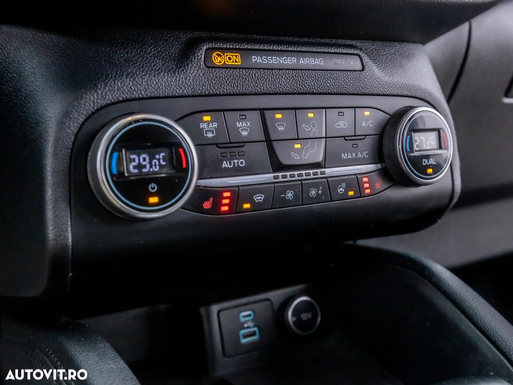 Ford Kuga 2.0 EcoBlue A8 AWD Titanium - 24