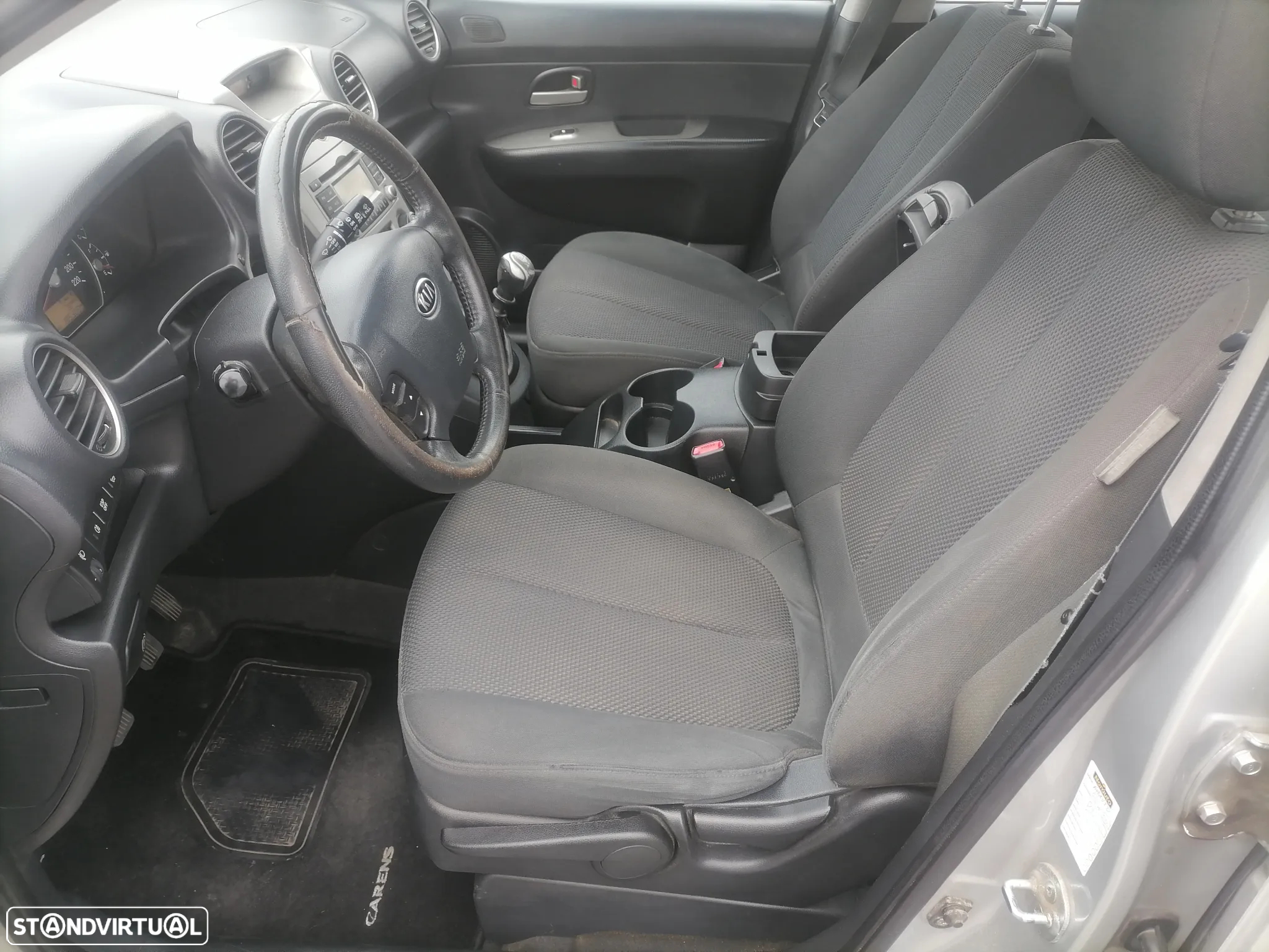 Kia Carens 2.0 CRDi EX - 6
