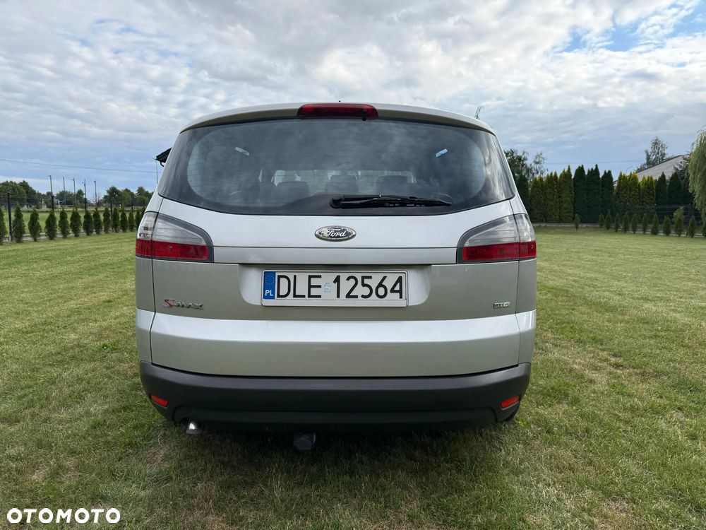 Ford S-Max 2.0 TDCi DPF Titanium - 8