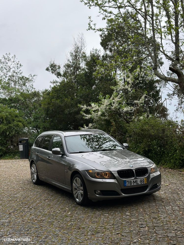 BMW 320 d xDrive Line Sport - 2