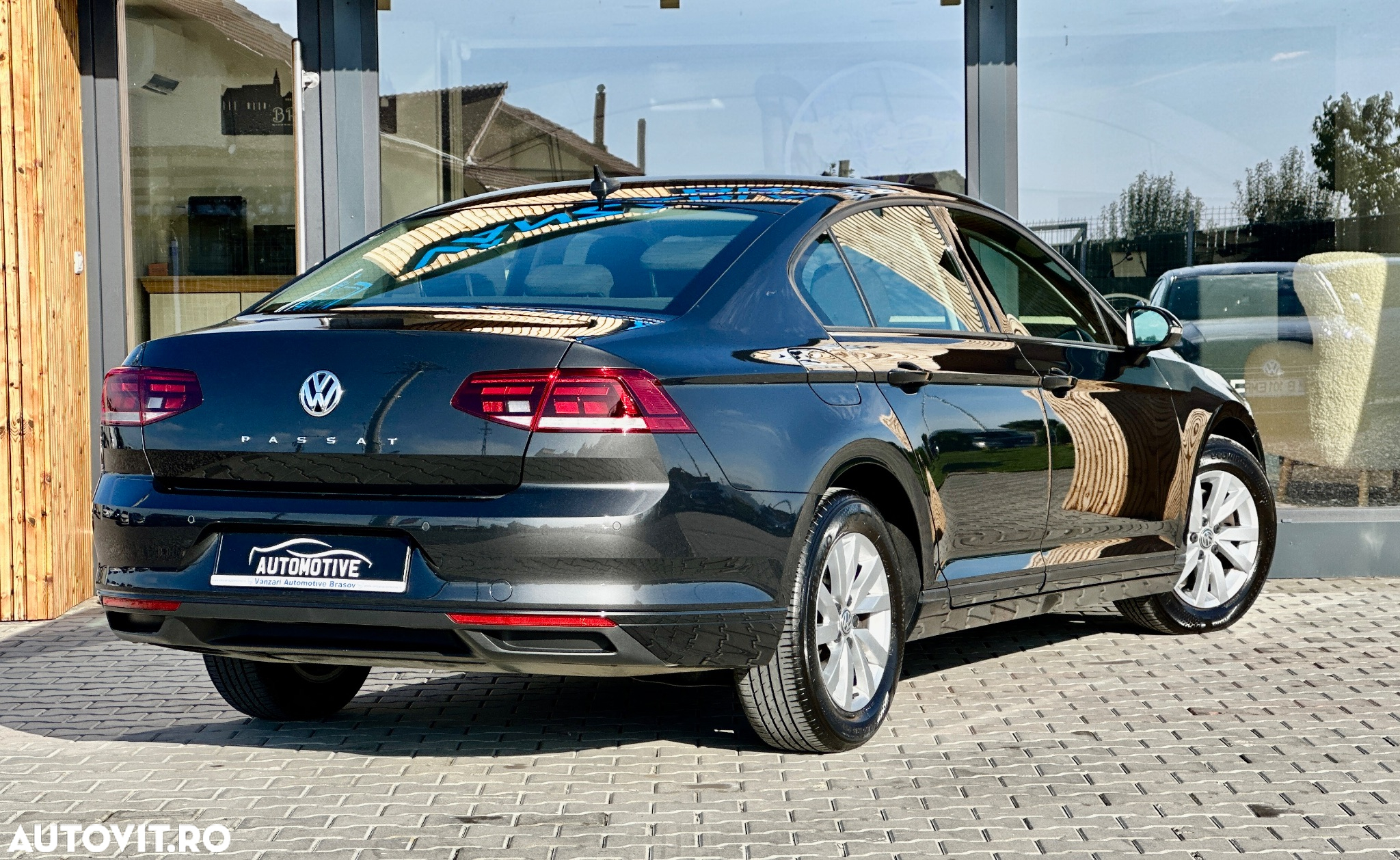 Volkswagen Passat 2.0 TDI Comfortline - 5
