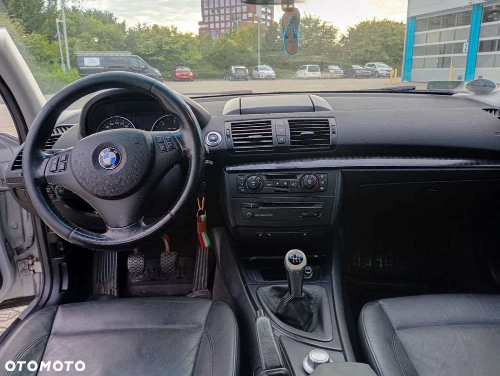 BMW Seria 1 120d - 3