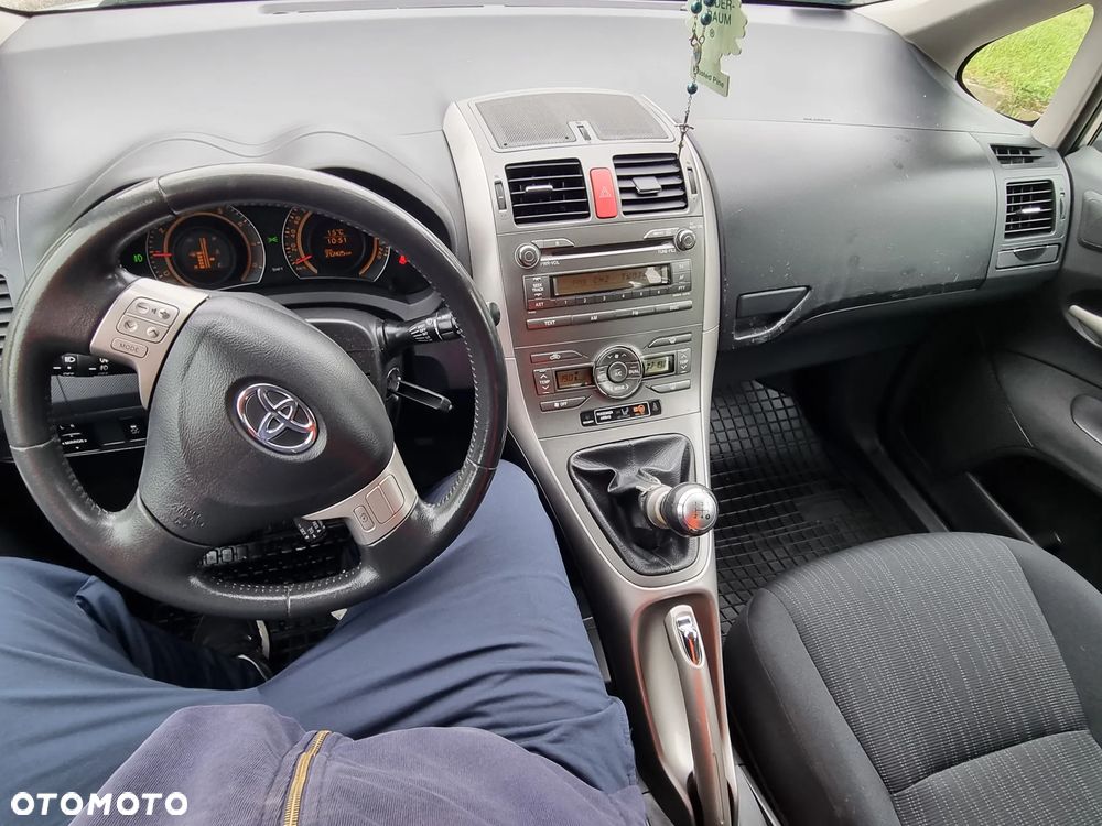 Toyota Auris - 26