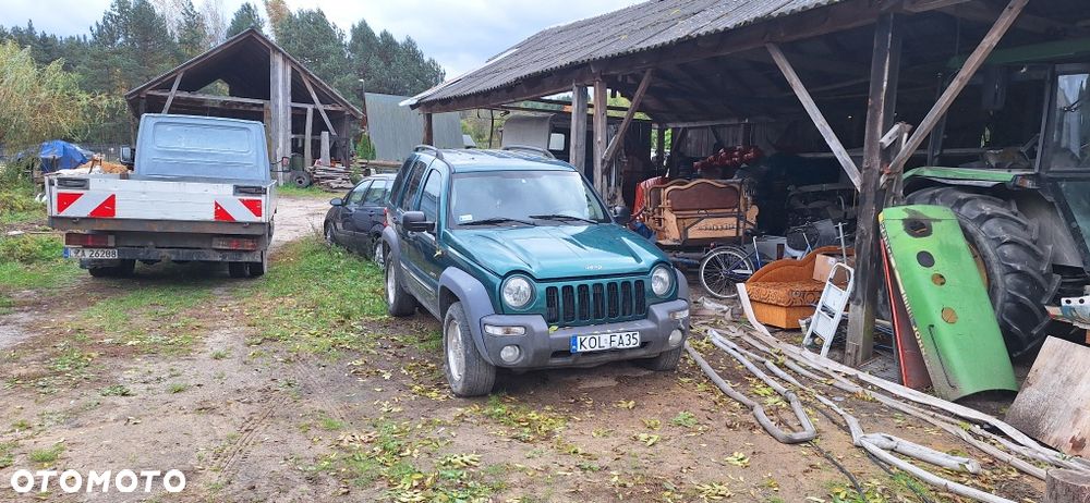 Jeep Liberty - 4