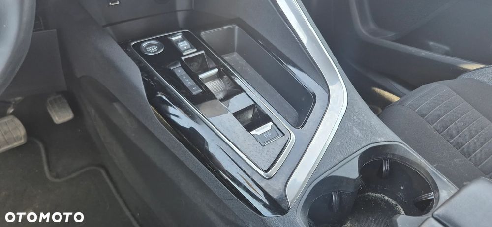 Peugeot 5008 1.5 BlueHDi Allure Pack S&S EAT8 - 30