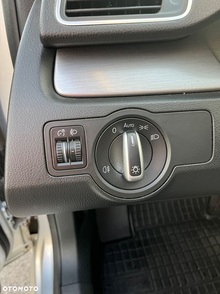Volkswagen Passat 1.6 TDI Comfortline - 25
