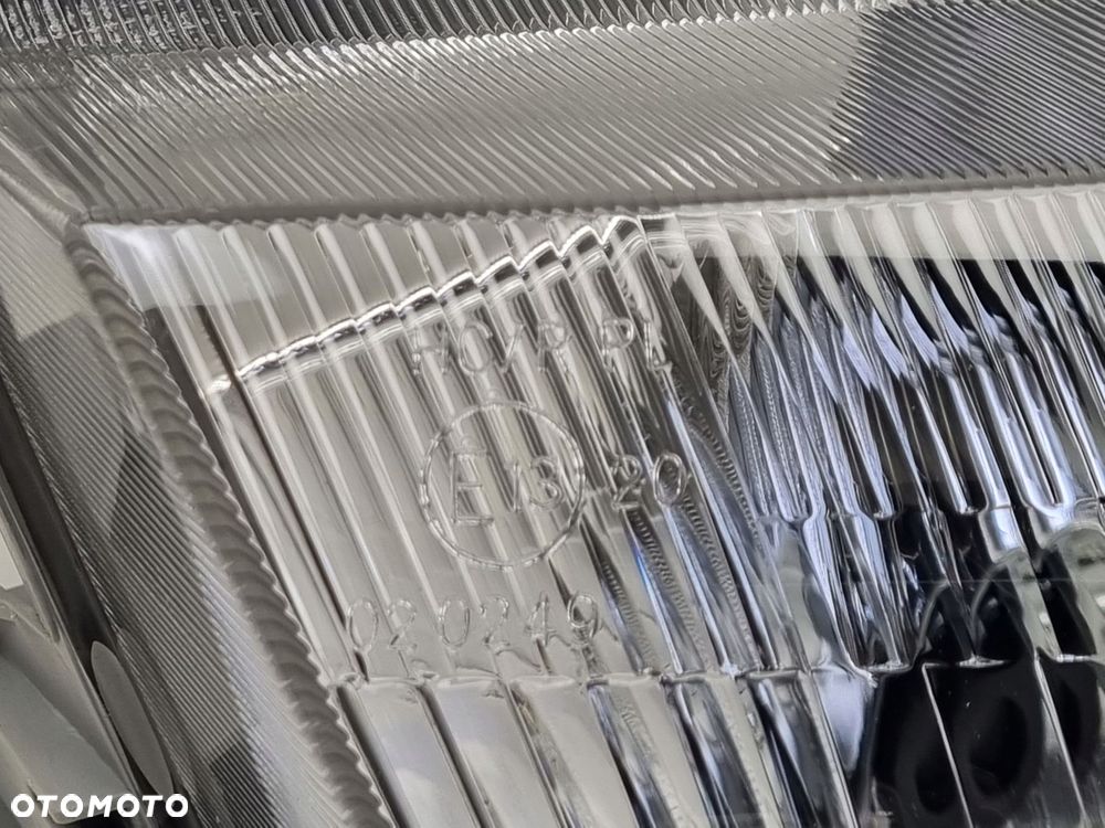 LAMPA PRAWA Mazda 323S 323 S V BA 94-98r PRZEDNIA PRAWY PRZÓD nowa - 3