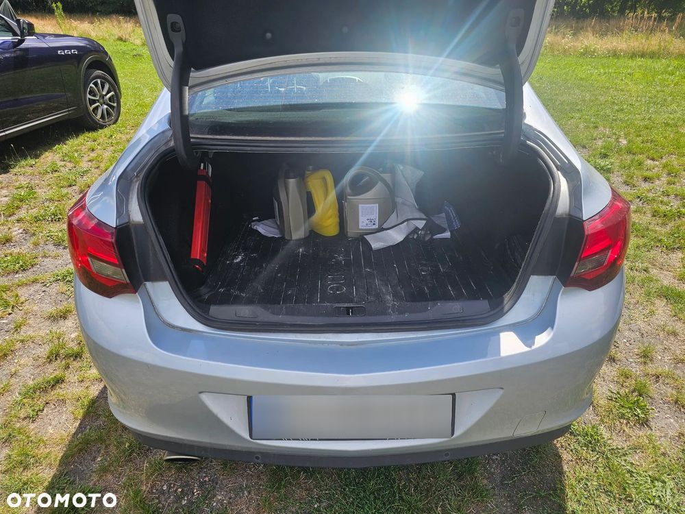 Opel Astra 1.4 T EU6 - 13