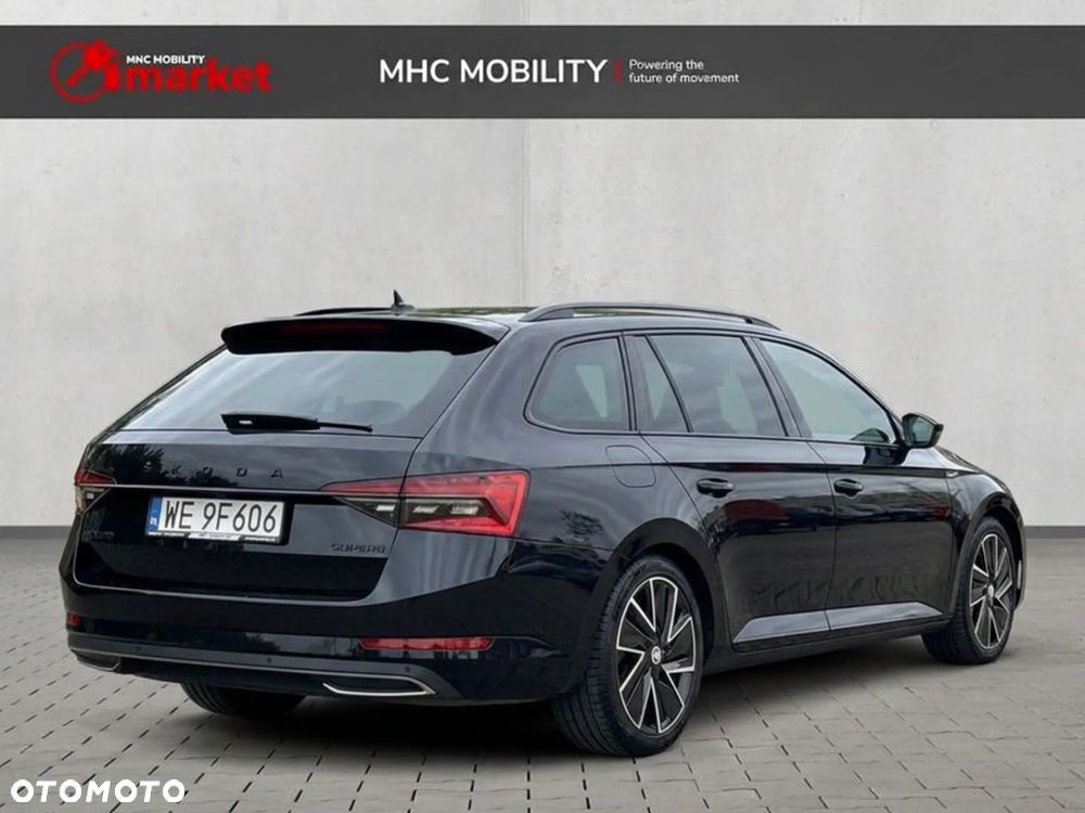 Skoda Superb 2.0 TDI SCR 4x4 Sportline DSG - 5