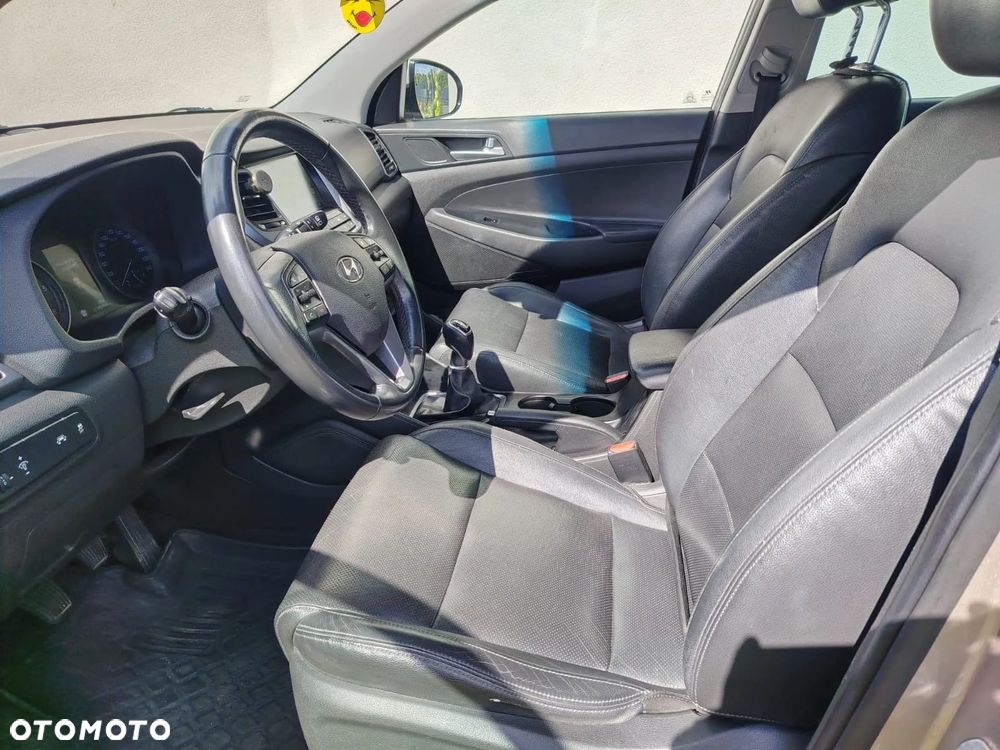 Hyundai Tucson 1.7 CRDI BlueDrive Comfort 2WD - 8