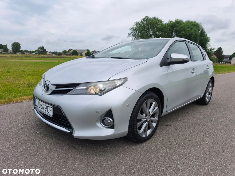 Toyota Auris 1.6 Executive - 2