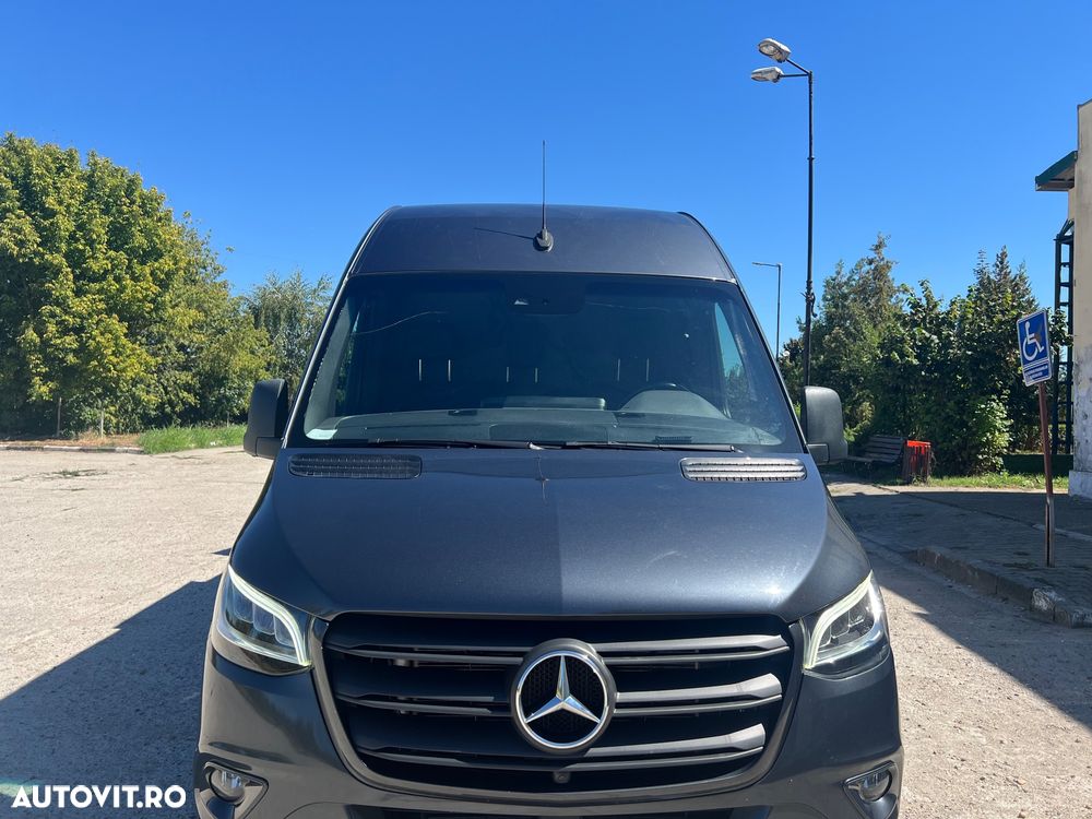 Mercedes-Benz Sprinter - 14