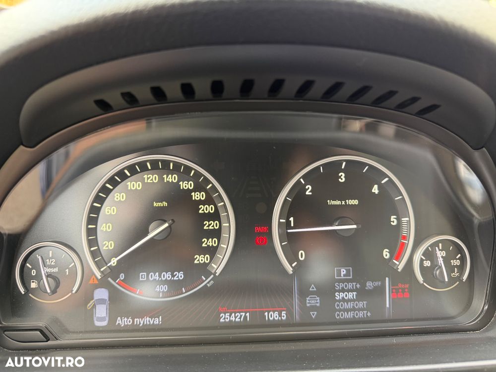 BMW Seria 5 525d xDrive AT - 16