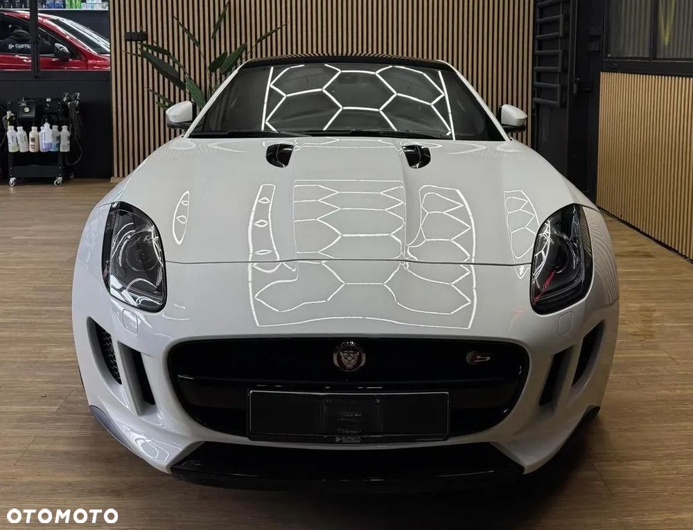 Jaguar F-Type S - 9