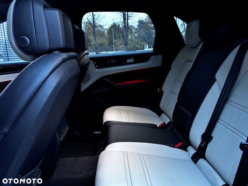 Porsche Cayenne 2024