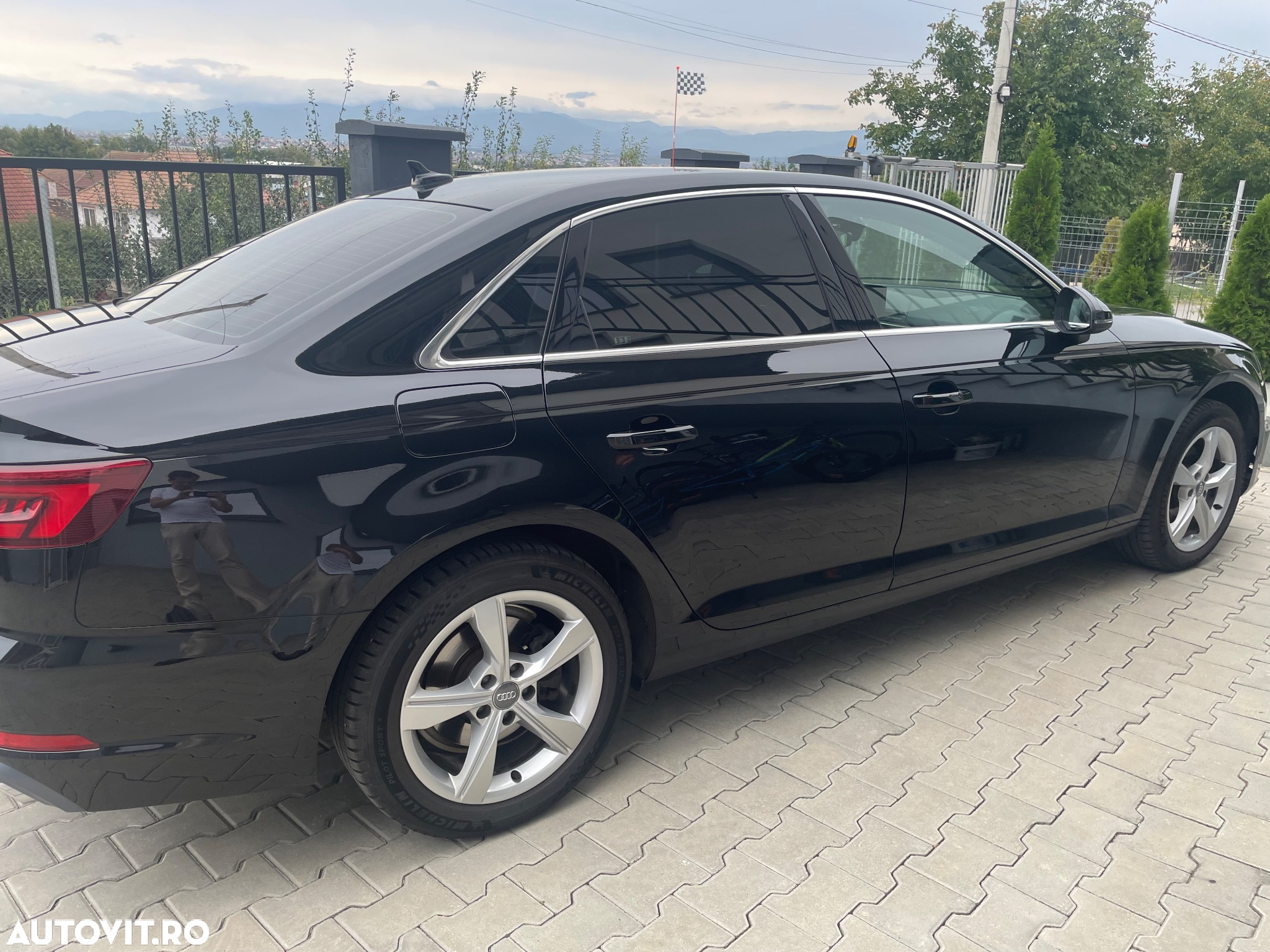 Audi A4 Avant 2.0 35 TFSI S tronic MHEV Advanced - 4