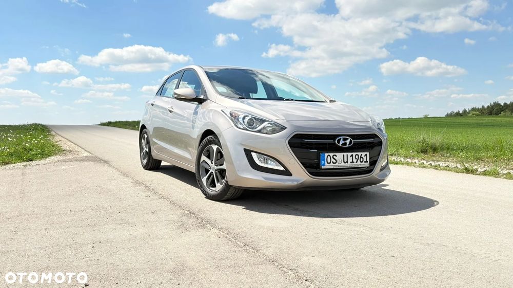 Hyundai i30 1.6 CRDI Intro Edition - 2