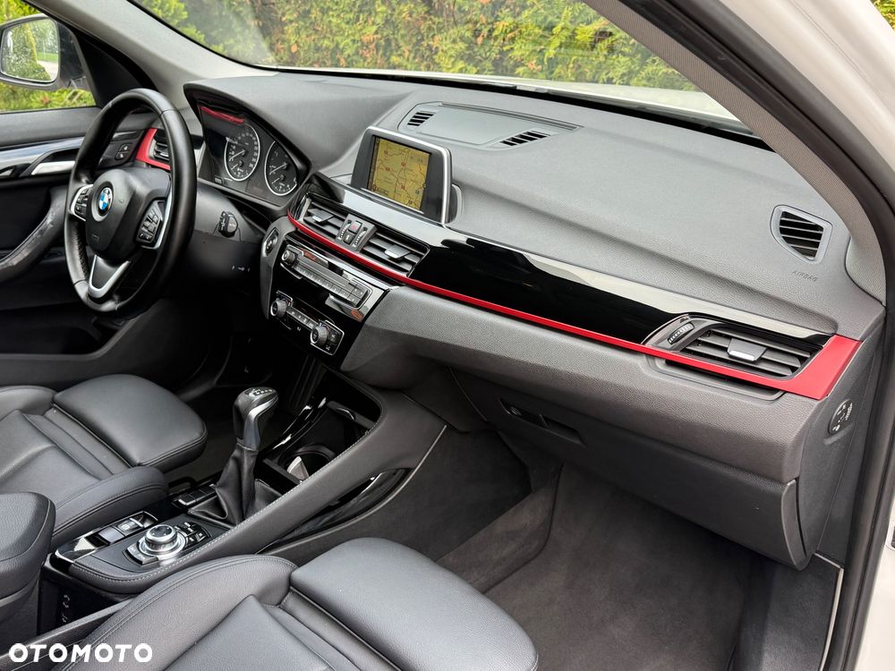 BMW X1 sDrive18d Sport Line - 10