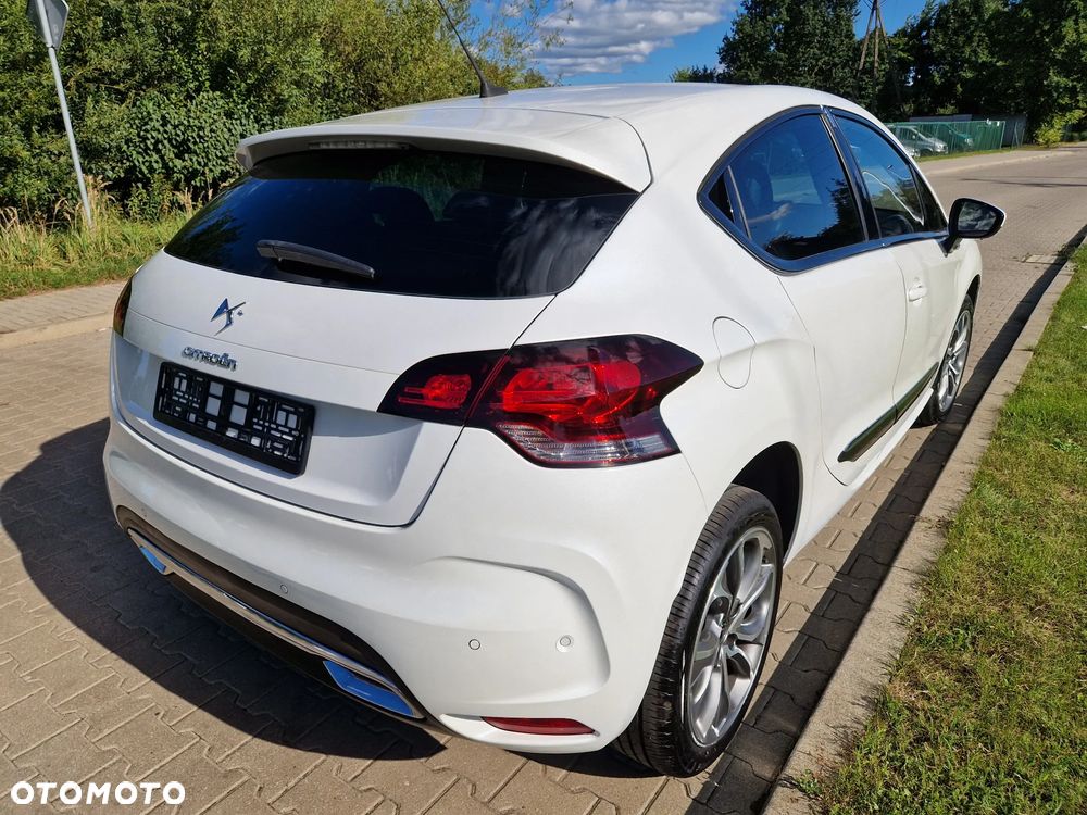 Citroën DS4 2.0 HDi SportChic - 4