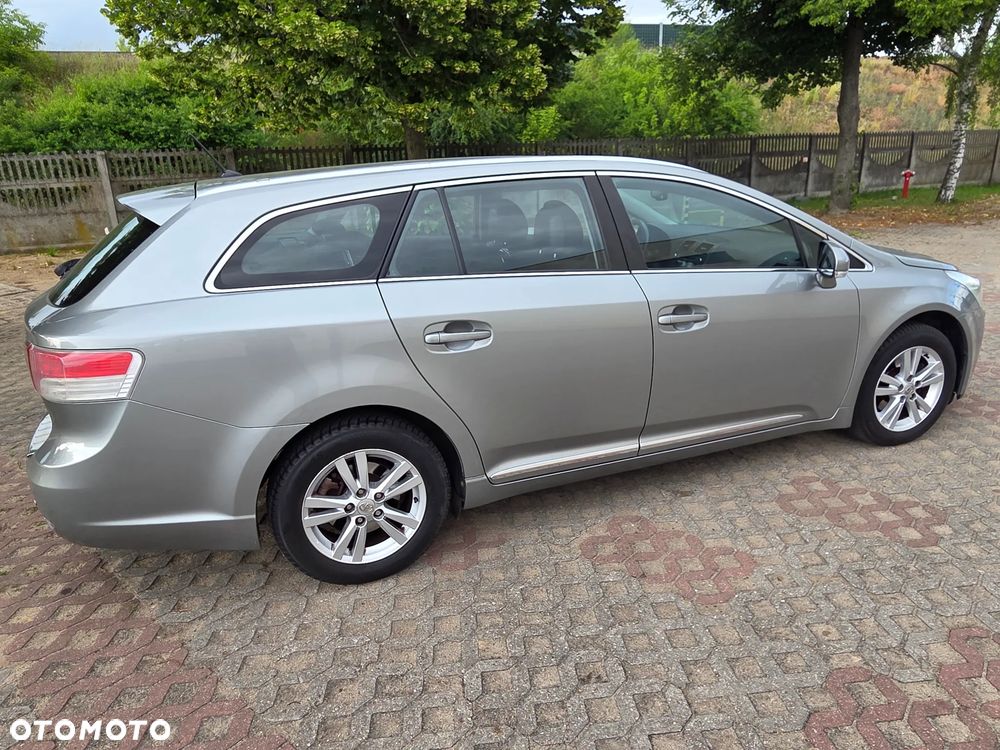 Toyota Avensis 2.0 D-4D Sol - 7