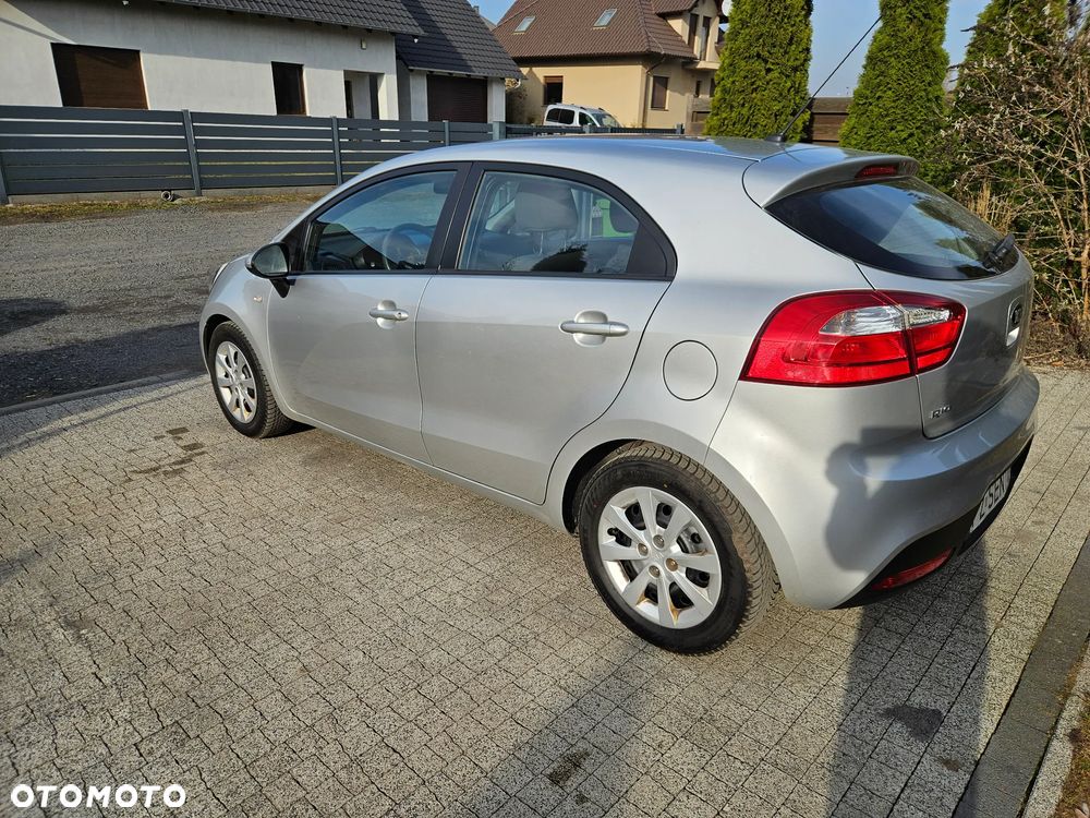 Kia Rio 1.4 Edition 7 - 6