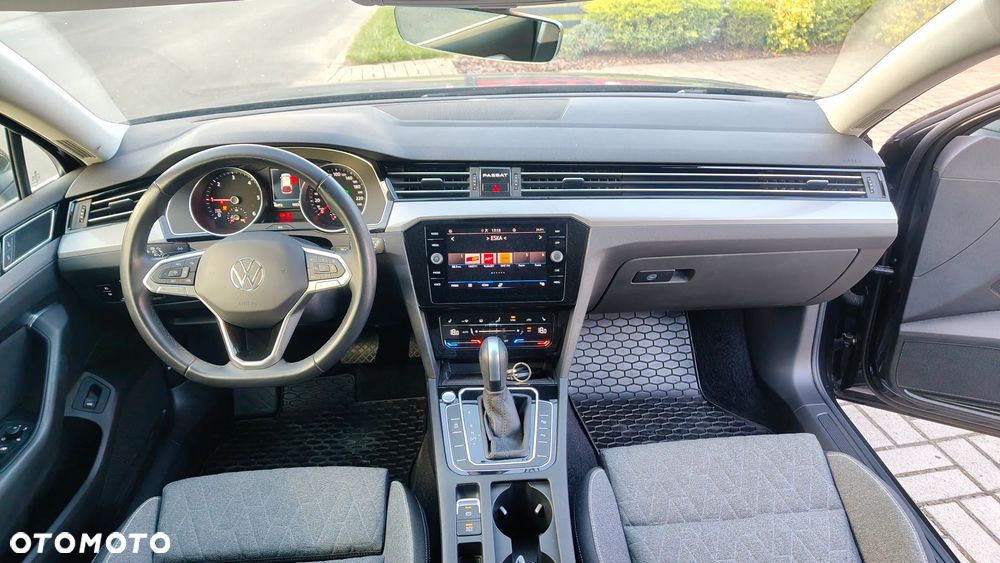 Volkswagen Passat 2.0 TDI EVO Business DSG - 9