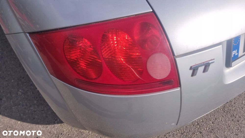 LAMPA LEWY TYŁ AUDI TT 8N EU 99 - 1