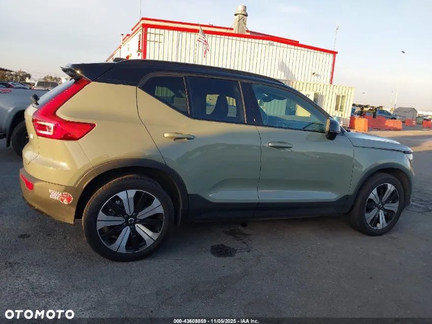 Volvo XC 40 - 8