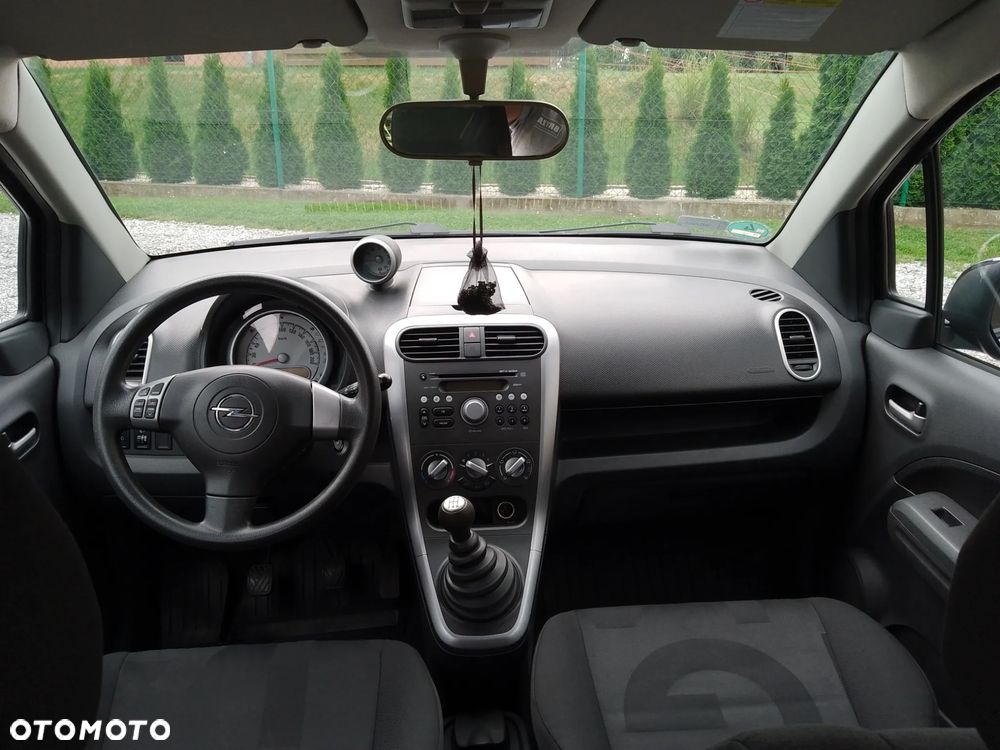 Opel Agila - 11