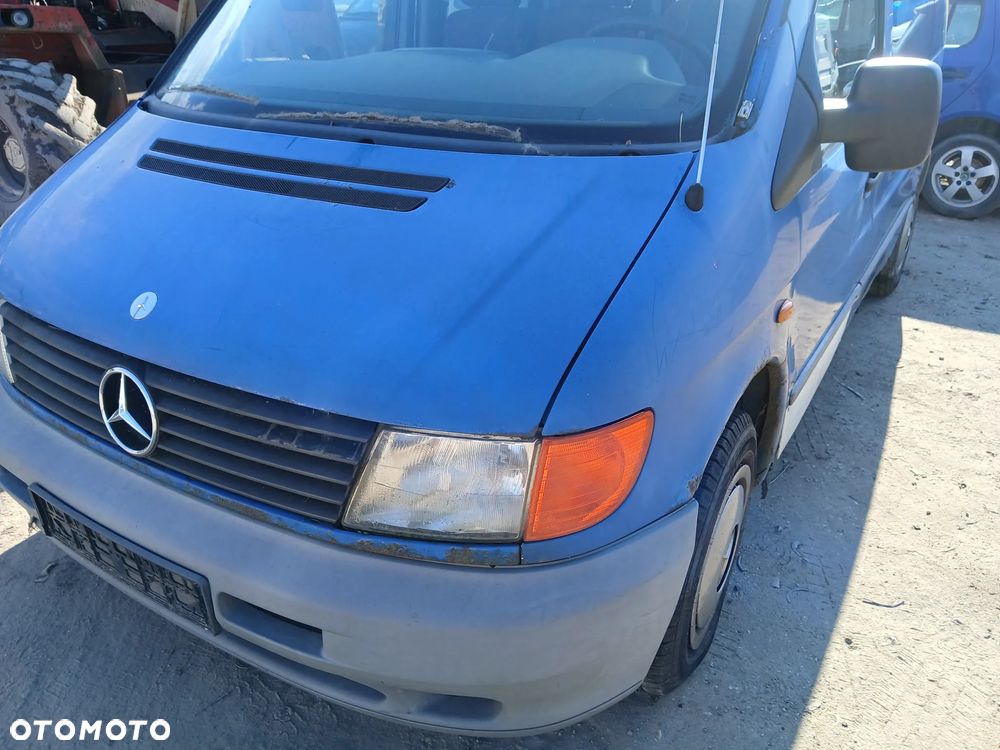 mercedes benz vito W638 lift 5376 fotel fotele kanapa deska kokpit podsufitka boczek boczki klamka - 1