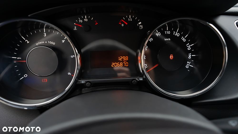 Peugeot 3008 HDi 115 Active - 37