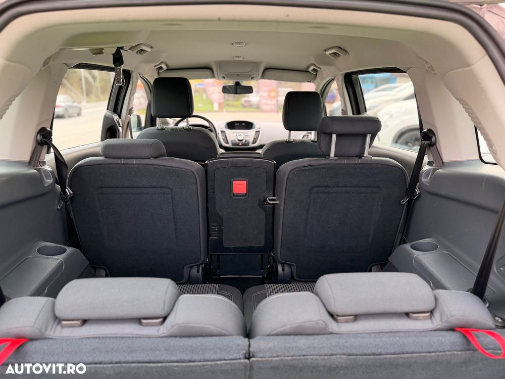 Ford Grand C-Max - 8