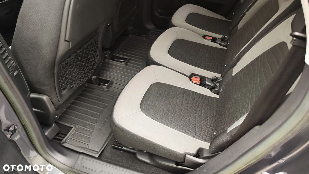 Citroën C4 Picasso 1.6 e-HDi Intensive - 23