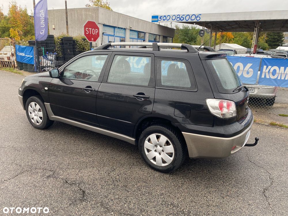 Mitsubishi Outlander 2.0 Comfort 4WD - 13
