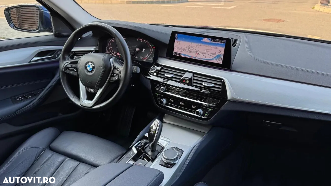 BMW Seria 5 520d Touring Aut. Luxury Line - 12