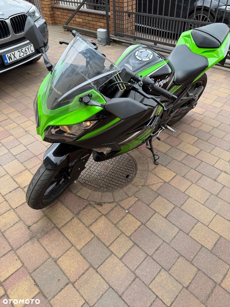 Kawasaki Ninja 300 ABS - 2