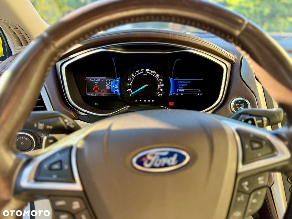 Ford Fusion - 7